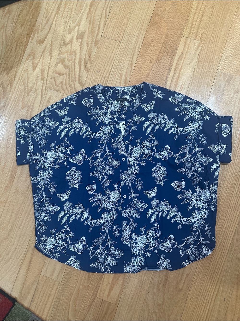 Talbots Pencil Butterfly Poplin Shirt XS India Ink White NWT